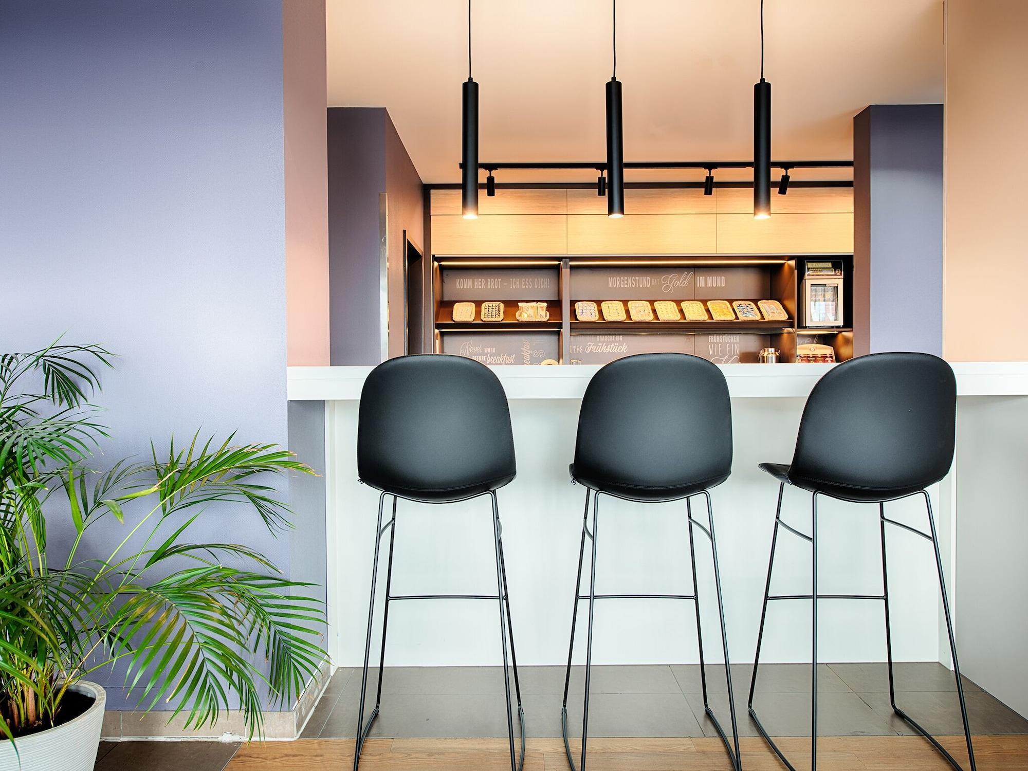 B&B Hotel Kaiserslautern Eksteriør bilde